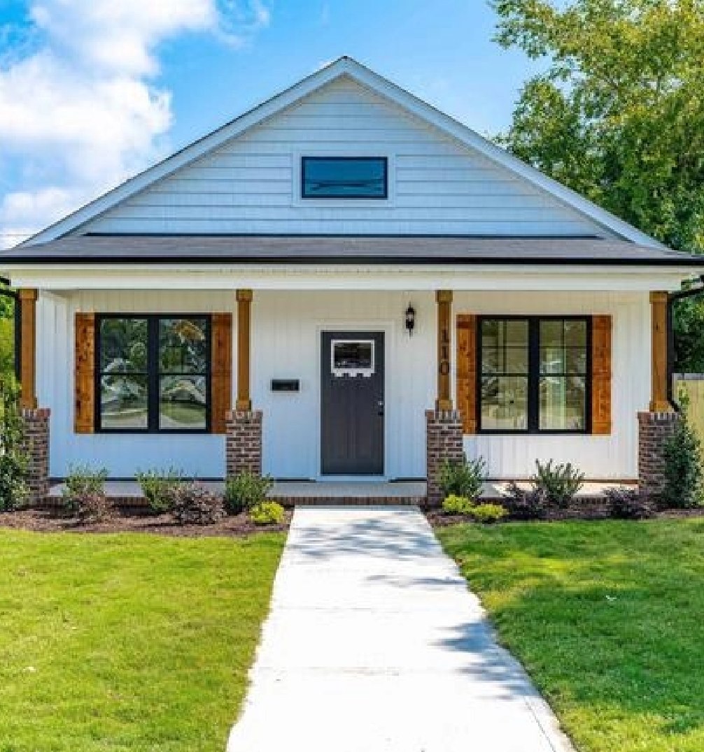 exterior of house with Hibernia floor plan